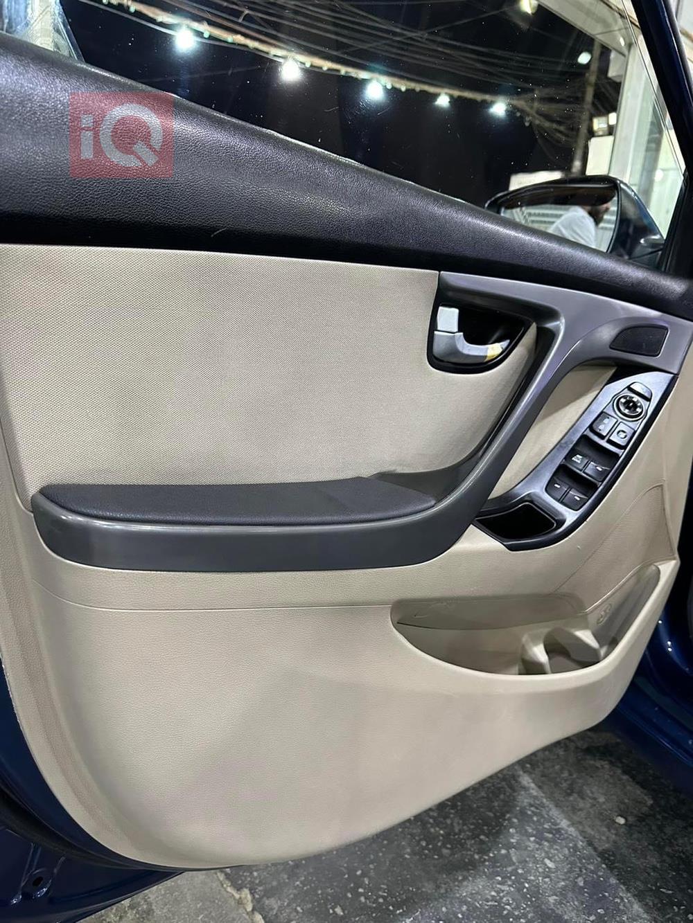 هیوندای ئەلەنترا